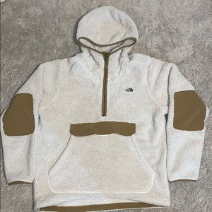 SALE North Face Campshire Fleece Hoodie Pullover